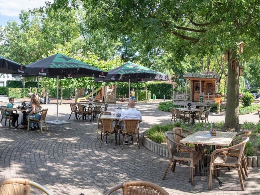 Vrijstaande Recreatievilla Met Ruime Omheinde Tuin Posterholt Exterior photo