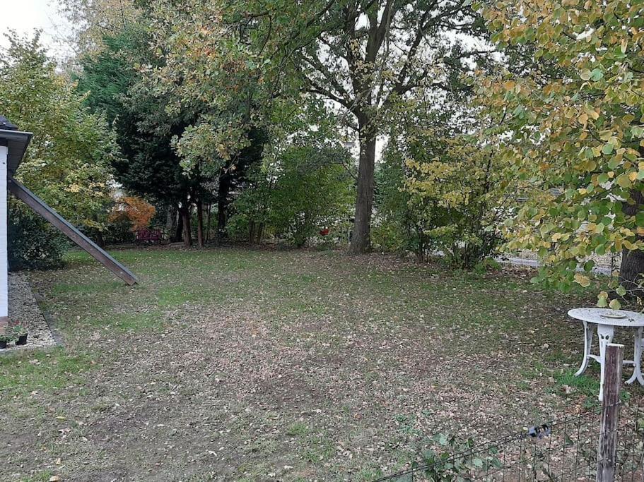 Vrijstaande Recreatievilla Met Ruime Omheinde Tuin Posterholt Exterior photo